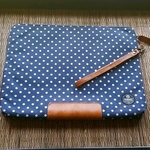 Primary collection laptop sleeve case